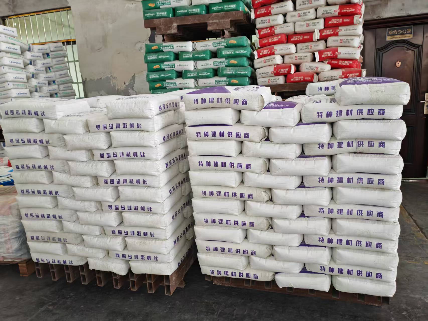 喀左拱顶带模注浆料